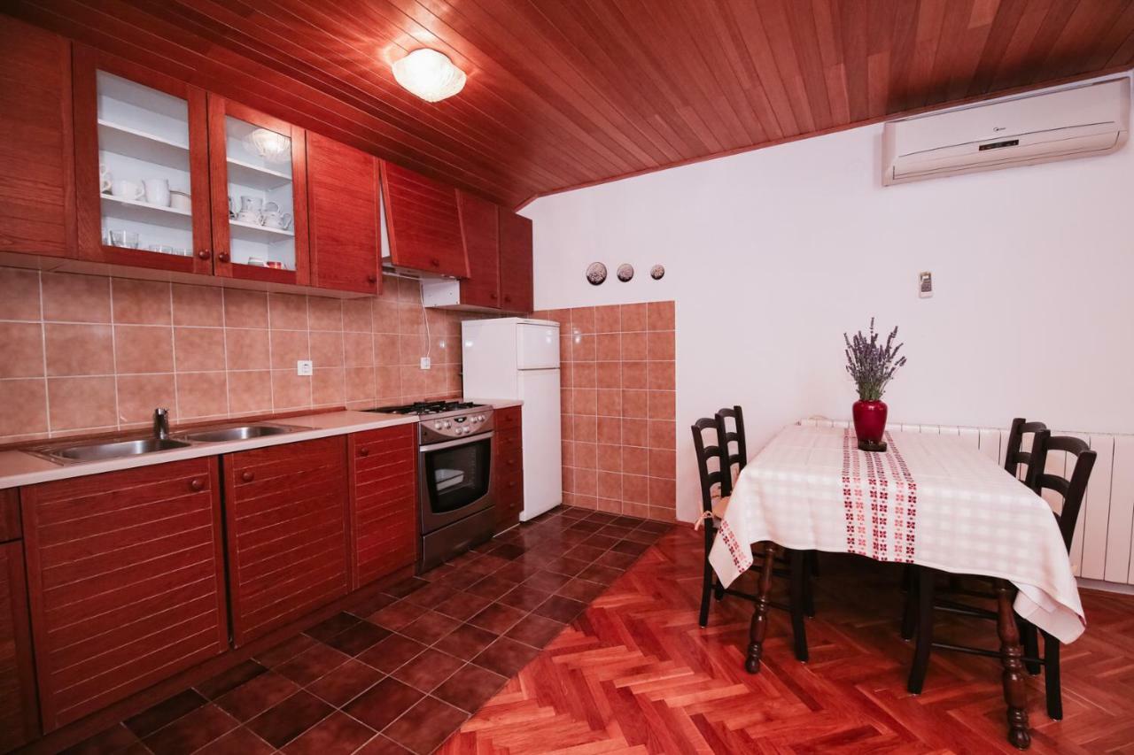 Apartments & Rooms Peranic Novalja Exterior photo