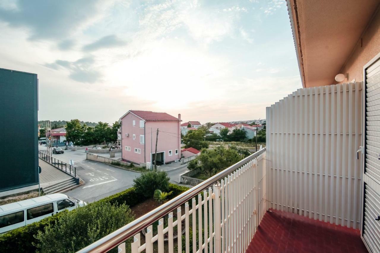 Apartments & Rooms Peranic Novalja Exterior photo